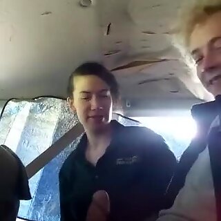 Amador casal fodendo no carro