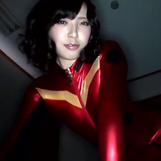 Ayane Okura w pięknym mlecznym cosplayu dziewczyny część 2.2